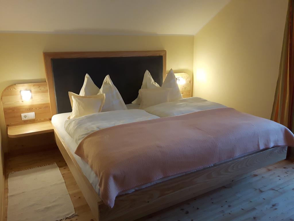 Appartement Zweikofelblick Jenig Esterno foto