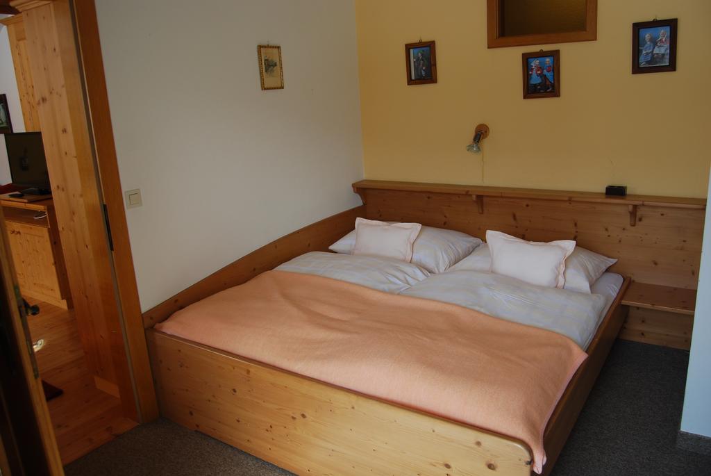 Appartement Zweikofelblick Jenig Esterno foto